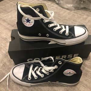 Converse black high tops like new! Size 6 woman’s